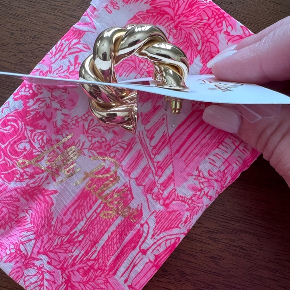 Lilly Pulitzer Island Escape Twisted Hoop Earrings NWT - Picture 5 of 10